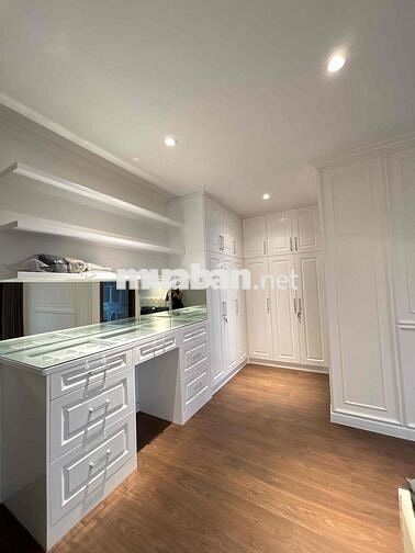 🌃 Cho thuê căn hộ Saigon Royal | Căn hộ 3PN – 175m² hiếm có, view Bite