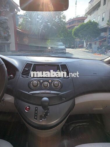 Mitsubishi Grandis 2005 2.4 AT - 145000 km