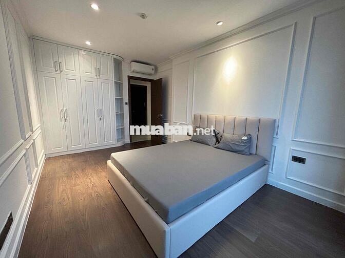 🌃 Cho thuê căn hộ Saigon Royal | Căn hộ 3PN – 175m² hiếm có, view Bite