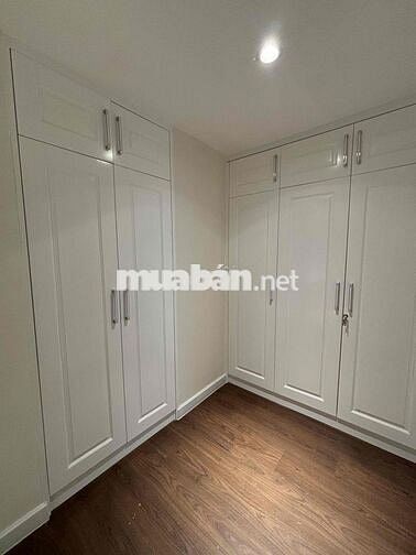 🌃 Cho thuê căn hộ Saigon Royal | Căn hộ 3PN – 175m² hiếm có, view Bite