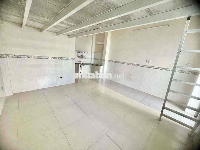 PASS GẤP PHÒNG BANCOL GIÁ RẺ GẦN ĐẠI HỌC VĂN HIẾN