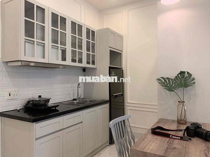 Cho thuê căn hộ Studio Ban công Q4 gần cầu Ông Lãnh, ĐH Luật
