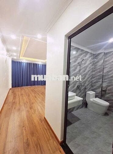 BÁN NHÀ TÂY SƠN, NGÃ TƯ SỞ, 6 TẦNG THANG MÁY, NGÕ RỘNG, 3 NHÀ RA PHỐ