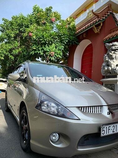 Mitsubishi Grandis 2005 2.4 AT - 145000 km