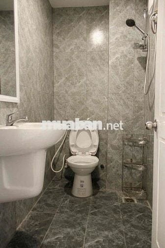 Cho thuê căn hộ Studio Ban công Q4 gần cầu Ông Lãnh, ĐH Luật