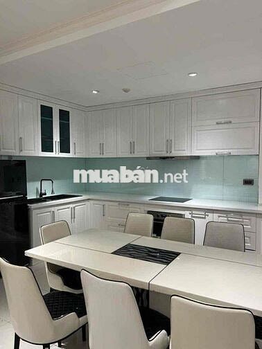 🌃 Cho thuê căn hộ Saigon Royal | Căn hộ 3PN – 175m² hiếm có, view Bite