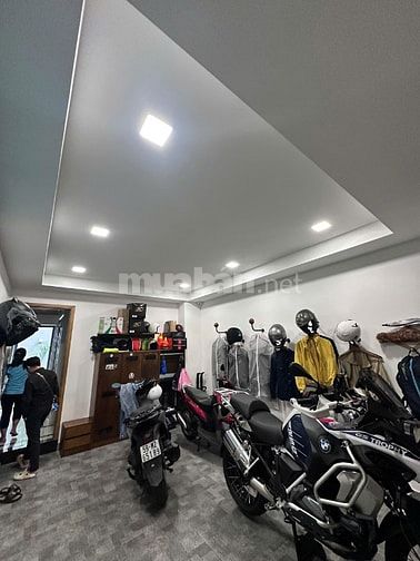 Bán nhà riêng tại Sư Vạn Hạnh, 12,5 tỷ, 43m2, giá cực chất, Phường 12