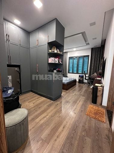 Bán nhà riêng tại Sư Vạn Hạnh, 12,5 tỷ, 43m2, giá cực chất, Phường 12