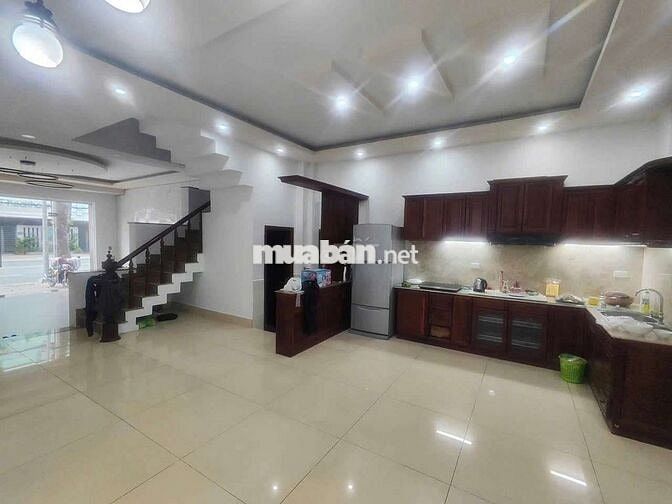 Nhà 1 Trệt 3 Lầu 6x16m Mặt Tiền 20m Đường Số 65 Tân Quy Đông