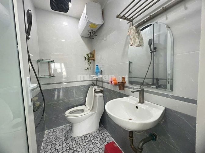 Bán Căn Hộ Phan Xích Long Phường 7 Phú Nhuận 66m2 2PN 1WC Giá 3,950 tỷ