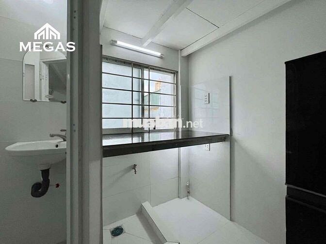 PHÒNG MỚI DÀNH CHO TÂN SINH VIÊN — NGAY TRUNG TÂM QUẬN 10