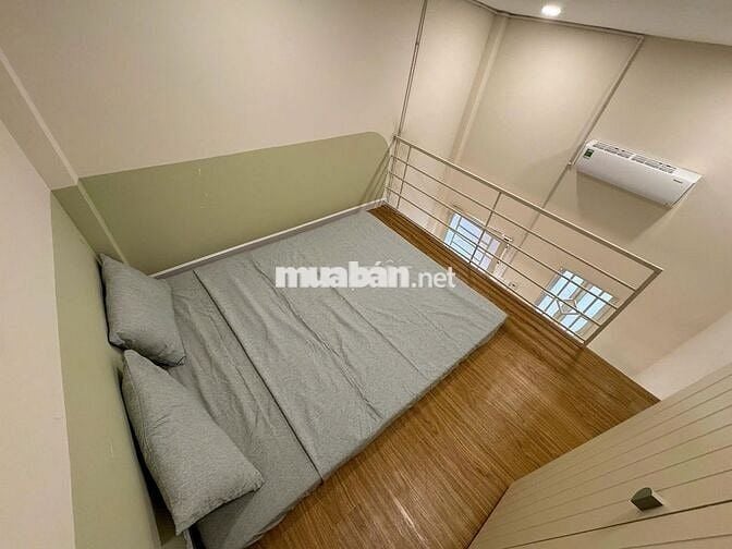 MỚI XÂY XONG PHÒNG CÓ GÁC MÁY LẠNH ĐẦY ĐỦ NỘI THẤT Q7