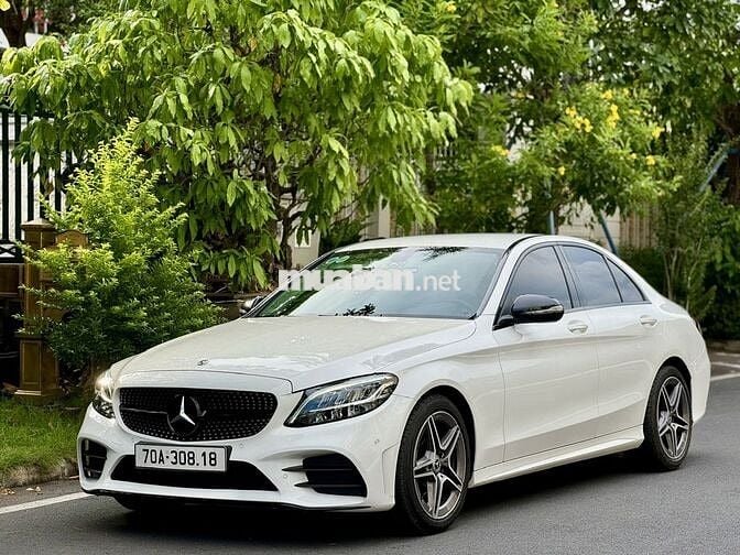 Mercedes Benz C180 AMG 2021 - 34000 km