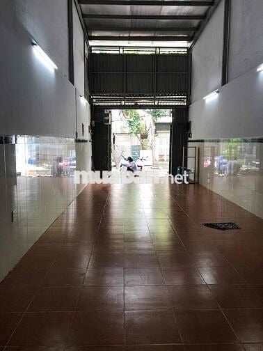 Nhà mặt tiền đường xe tải khu  Đại học Tài chính Kế toán