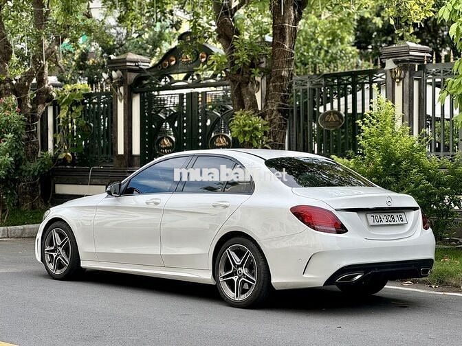 Mercedes Benz C180 AMG 2021 - 34000 km