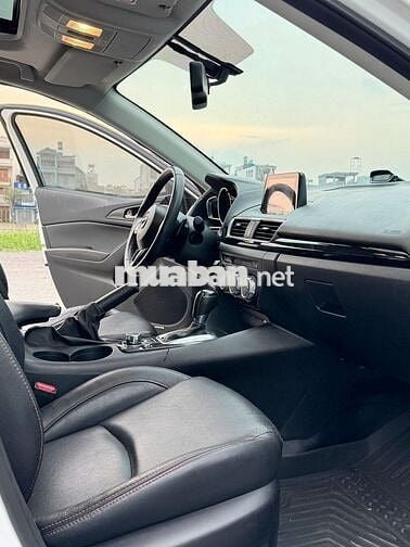 Mazda 3 2017 1.5AT mua mới 1 chủ full kịch đồ chơi