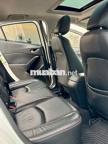 Mazda 3 2017 1.5AT mua mới 1 chủ full kịch đồ chơi