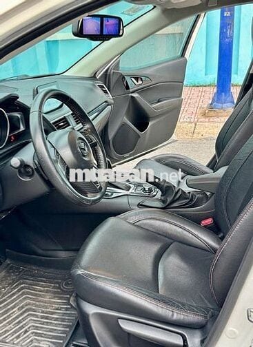 Mazda 3 2017 1.5AT mua mới 1 chủ full kịch đồ chơi