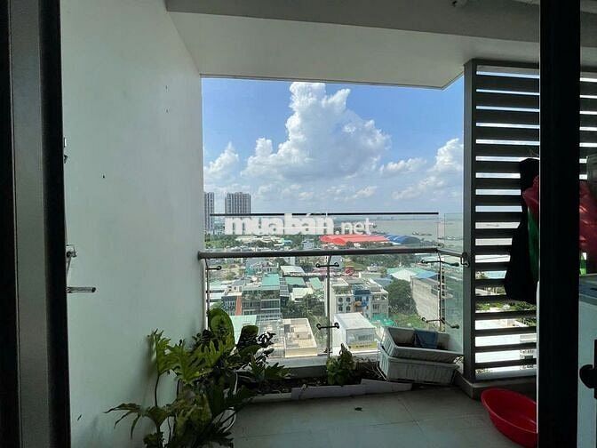 Share nữ 1 phòng riêng, máy lạnh, căn hộ cao cấp, view sông 3tr