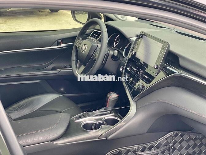 Toyota Camry 2022 2.5 Q - 38000 km