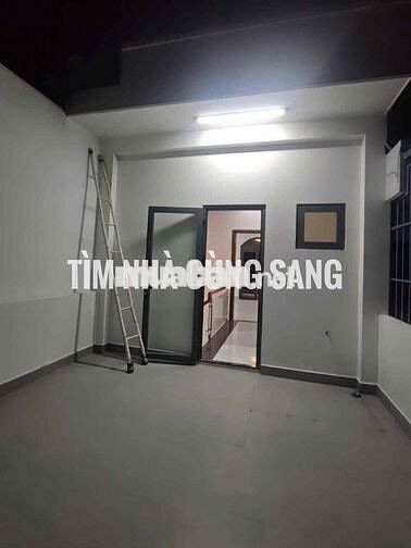 CHO THUÊ NHÀ MỚI ĐẸP 5PN, 5WC, 1PT, SÂN ĐẬU Ô TÔ P. HBC TĐ, HCM