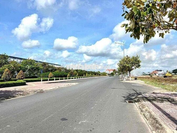 BÁN GẤP NỀN VEIW ĐẸP ĐƯỜNG VÕ VĂN KIỆT- KHU HC TỈNH, PHƯỜNG LONG CHÂU