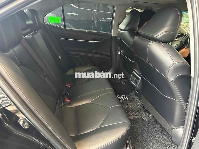 Toyota Camry 2022 2.5 Q - 38000 km Đen xe đẹp