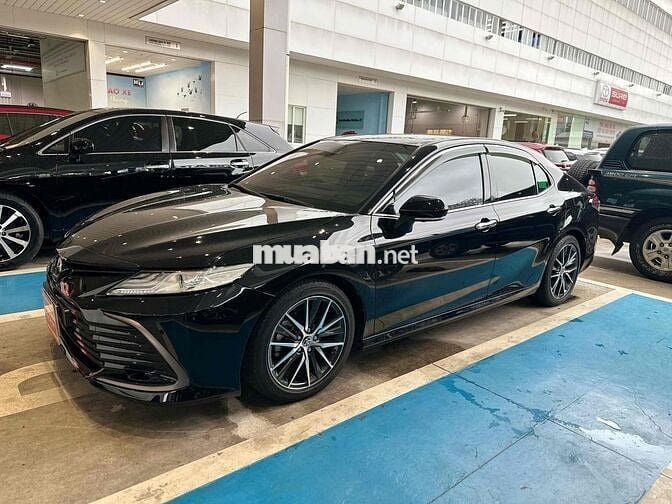 Toyota Camry 2022 2.5 Q - 38000 km Đen xe đẹp