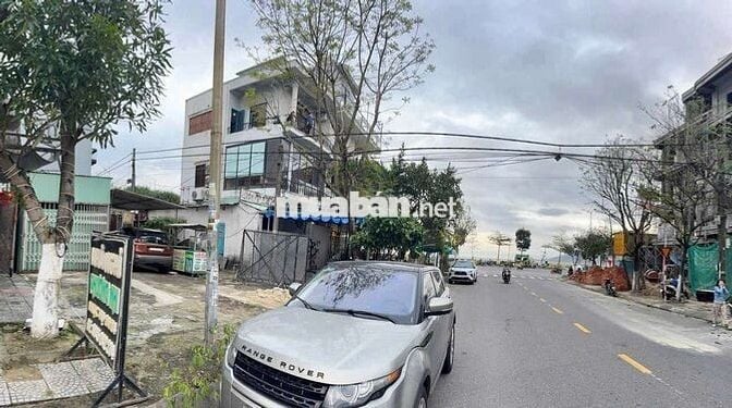 Bán Mặt tiền Nguyễn Tất Thành,view Biển