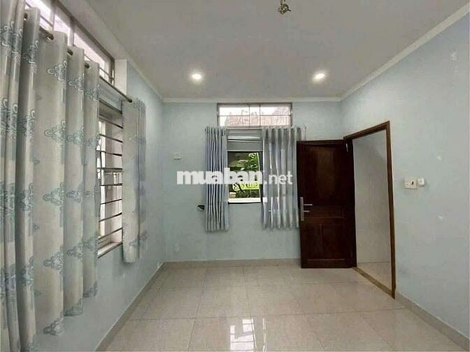 CHO THUÊ NHÀ 3 TẦNG SIÊU RỘNG - HXH - DTSD 260M2,KDC HỒNG LONG THỦ ĐỨC