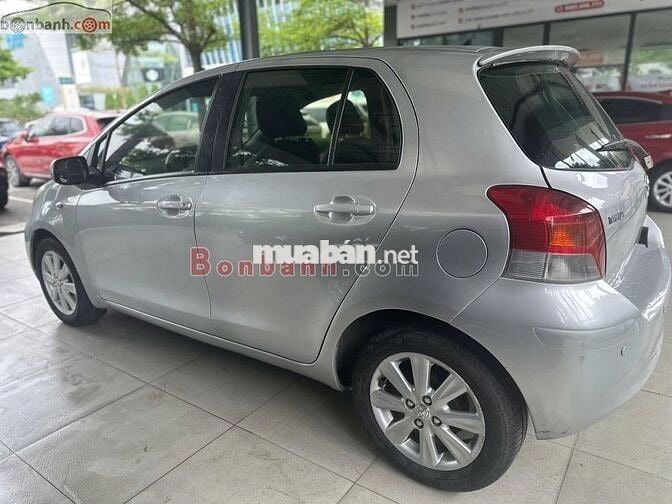 Toyota Yaris 2009 nhập Nhật máy 1.3