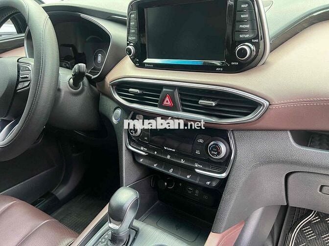 Hyundai SantaFe 2019 2.4L Premium - 35.000 km