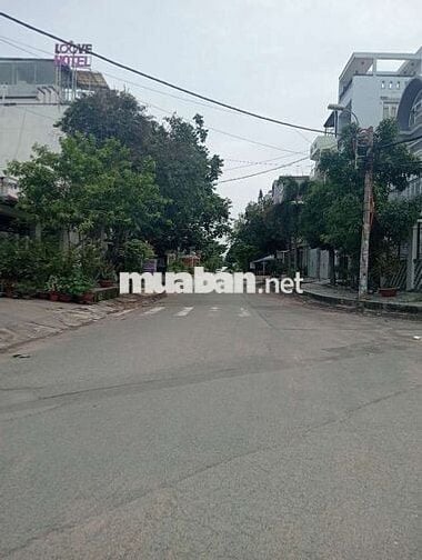 Nhà mặt tiền đường số 5 ấp 5 phong phú DT 4.5 x 18m trệt 2 lầu