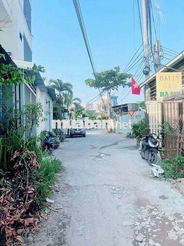 Cho thuê nhà làu 90m2 đường hoàng hoa thám dĩ an