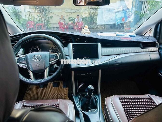 Toyota Innova 2017 2.0E - 139000 km