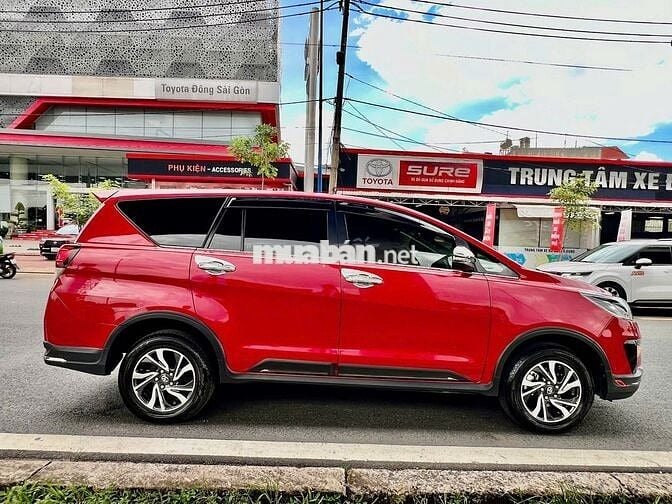 Innova 2022 Venturer 2.0 AT - 42000 km