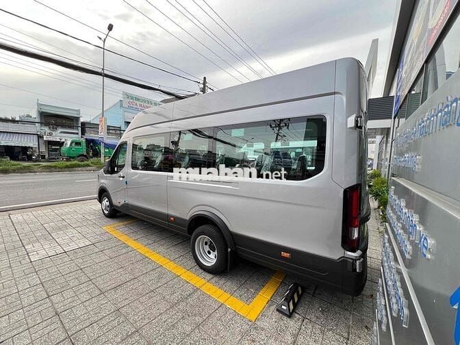Ford Transit 2025 Giao Ngay