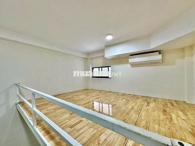 NGAY CHỢ THỊ NGHÈ, SÁT THẢO CẦM VIÊN, ĐH THỦY LỢI NGÃ 4 HÀNG XANH