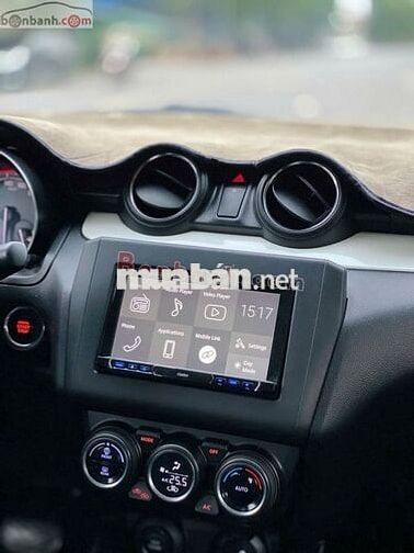 Suzuki Swif 2020 màu đỏ