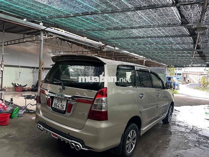 Toyota Innova 2014 - 79 km