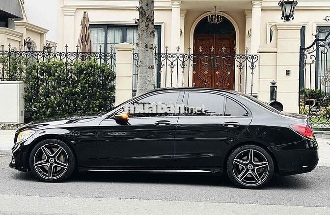 Mercedes Benz C Class 2019 - 42000 km