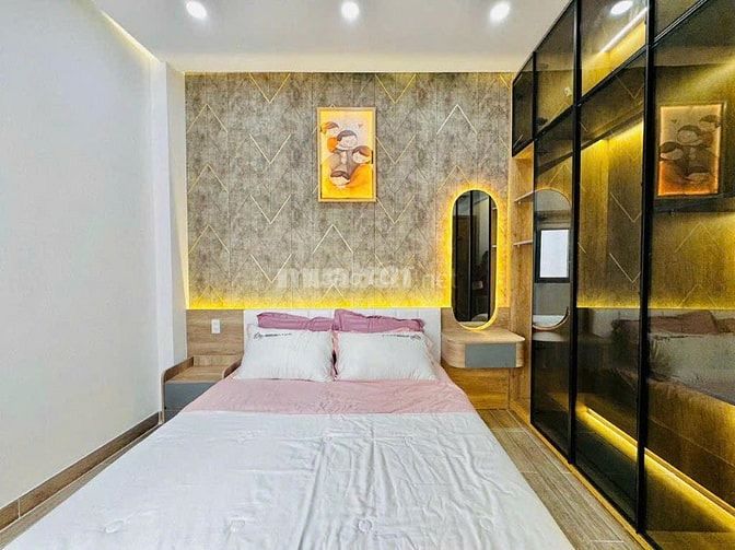 Chỉ 1,8 tỷ sở hữu ngay nhà 73,3m2 Nguyễn Công Hoan, PN. Xây 1trệt 3lầu