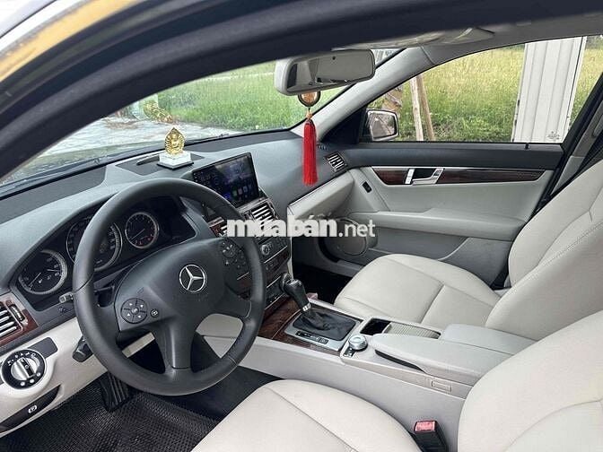 Mercedes Benz C Class 2010 C200 CGI - 120000 km