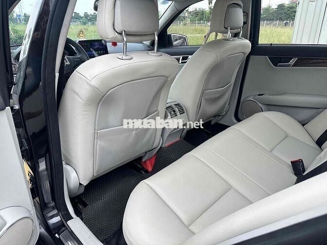 Mercedes Benz C Class 2010 C200 CGI - 120000 km