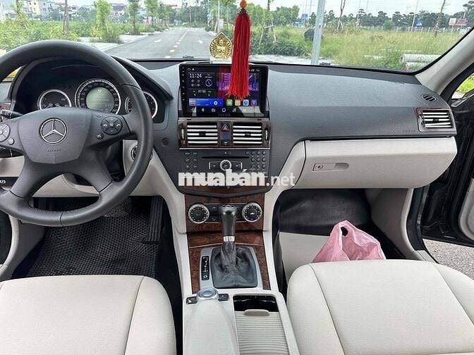 Mercedes Benz C Class 2010 C200 CGI - 120000 km
