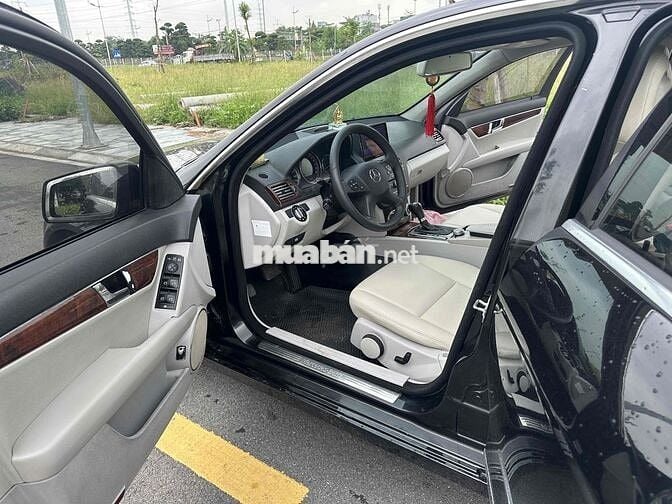 Mercedes Benz C Class 2010 C200 CGI - 120000 km