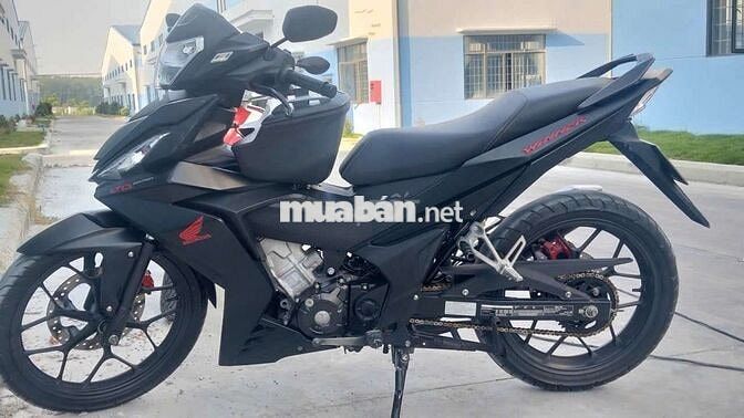 Bán xe Winner nhà chạy còn rất mới