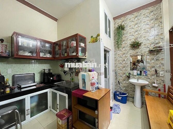 BÁN NHÀ LƯU HỮU PHƯỚC P.15 QUẬN 8 2 MẶT HẺM 44,5m² (4m x 11,9m) 3,7 TỶ