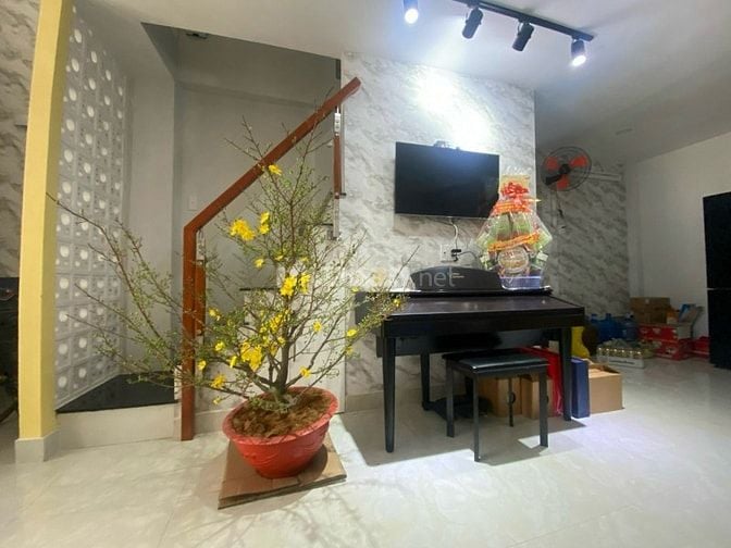 Bán Nhà - 5 Tầng - Sổ Hông Riêng - Hoàn Công Đủ.