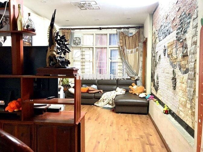 Hiếm! Phố Láng Hạ 8 tỷ có nhà 46m2 *4T dân xây, 40m ra oto, giá đầu tư